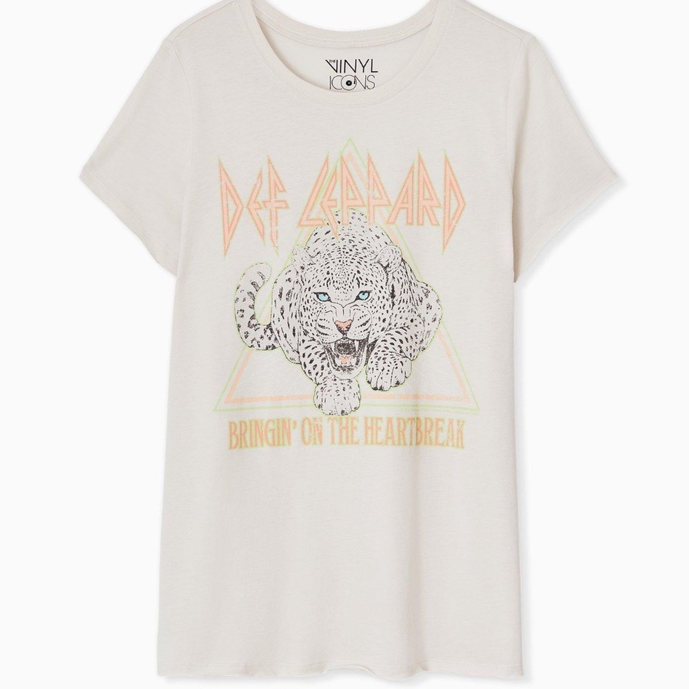 Torrid Classic Fit Crew Tee - Def Leppard Heartbreak - Size 4